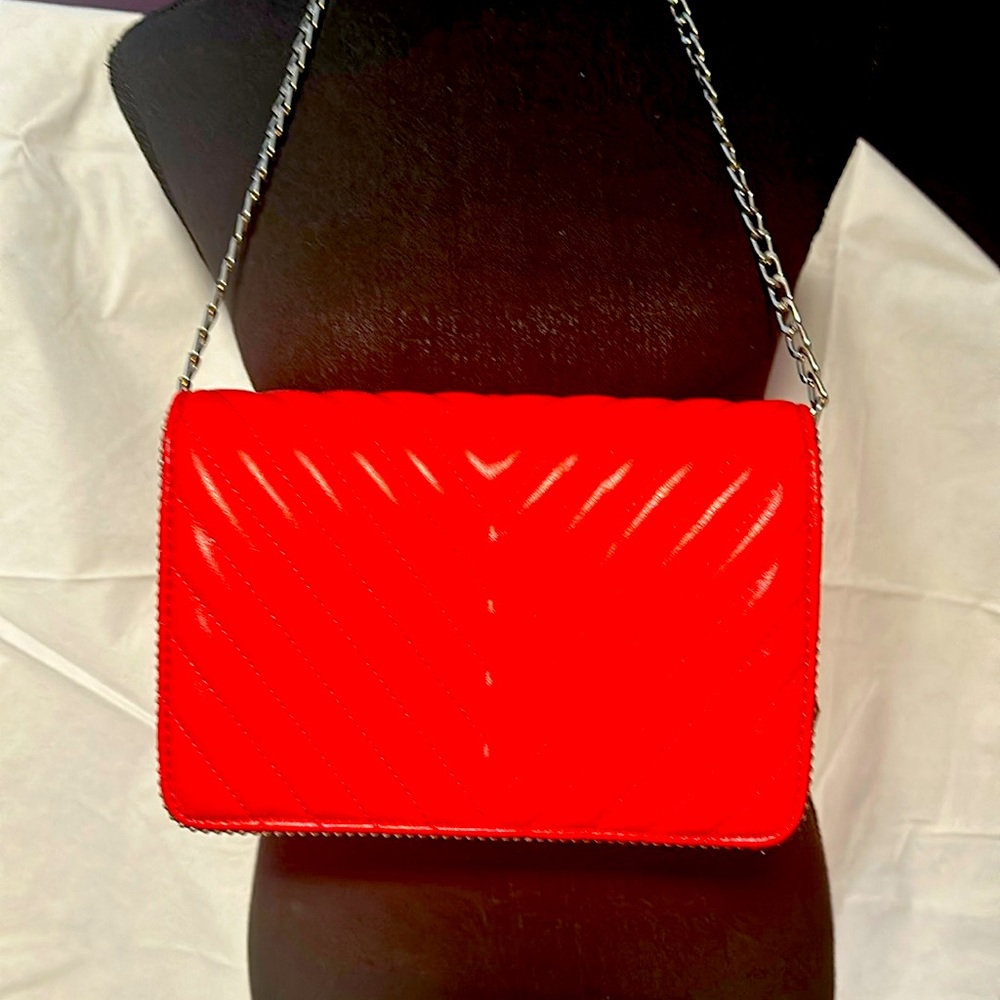 Red CC inspired style with silver chain